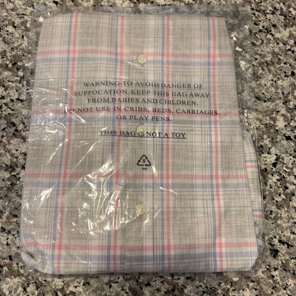 UNTUCKit Top 10 Preppy Pink - Picture 11 of 12